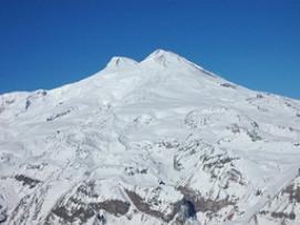 Альпинисты Адыгеи покорили обе вершины Эльбруса